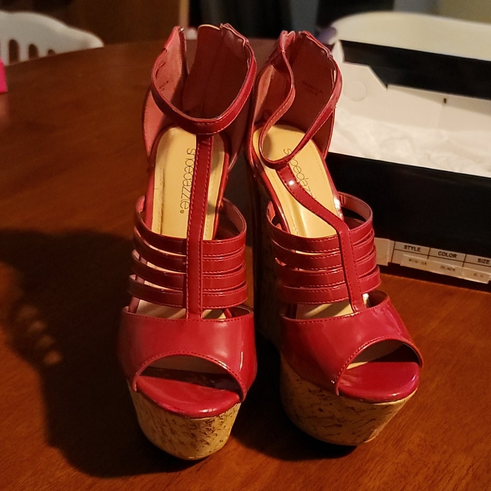 Shoedazzle wedges